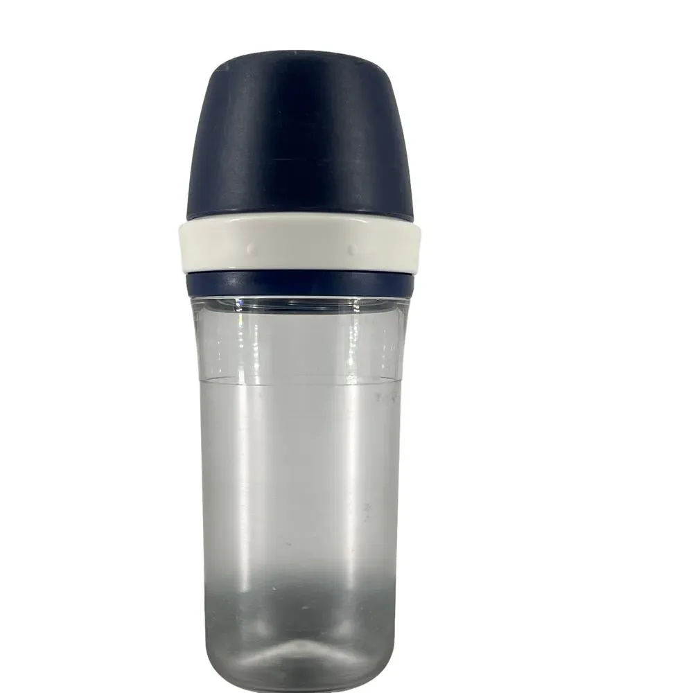 Tupperware Parmesan Romano Cheese Shaker Dry Rub Bottle Dispenser Cheese Storage